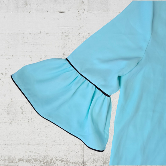 Calvin Klein Mint Green V Neck Bell Sleeve Relaxed Fit Womens Blouse Size Large - Picture 3 of 6